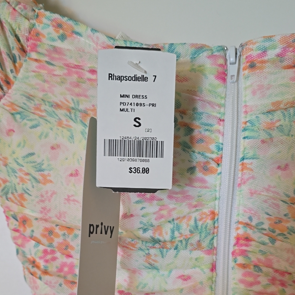 Floral Ruched Dress - Picture 5 of 7